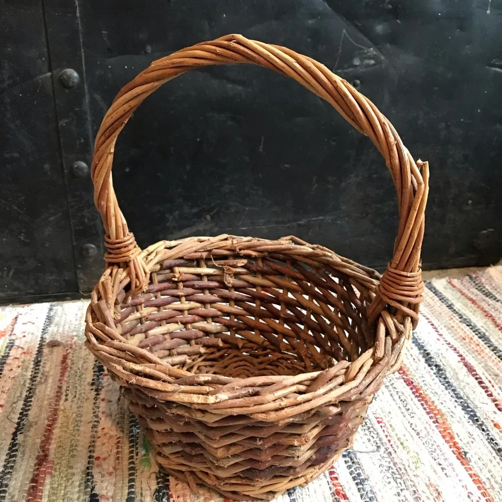 Woven Willow Round Basket